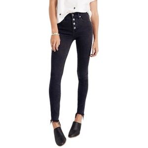 MADEWELL 9 Inch Mid Rise Skinny Jean in Black with Raw Hem and Button Fly